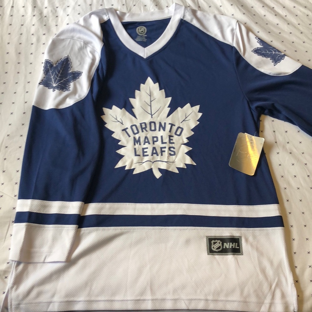 Official maple leafs